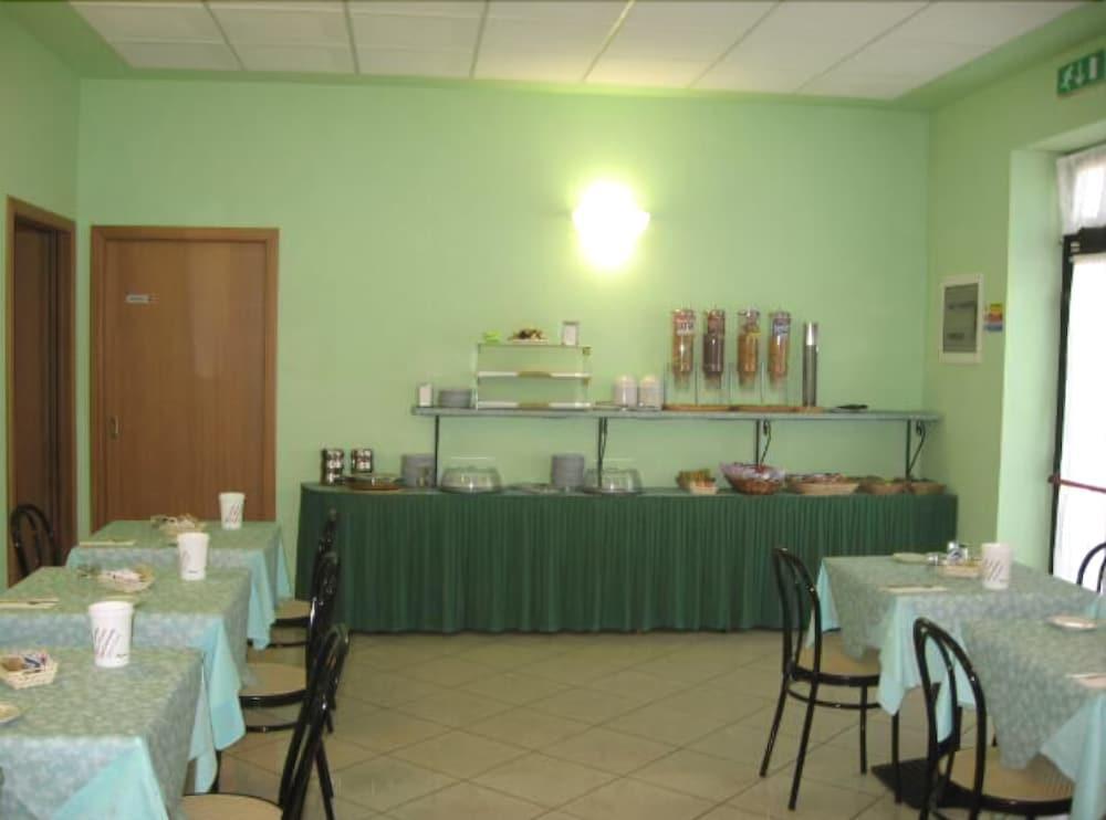Albergo Elena Pianoro Dış mekan fotoğraf