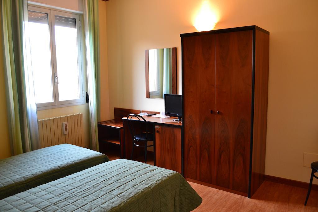 Albergo Elena Pianoro Dış mekan fotoğraf